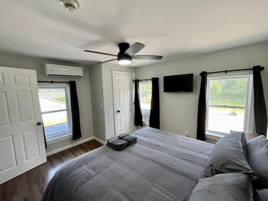 2 Bed Berkshire Getaway @ Stephentown Hotel エクステリア 写真